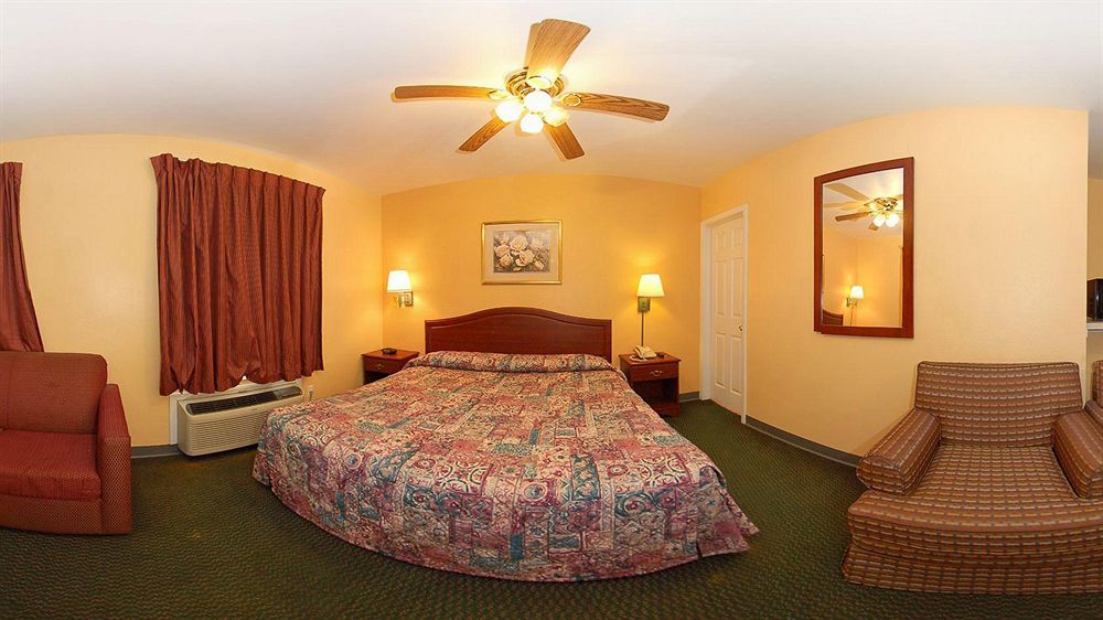 Econo Lodge Bartlesville Hwy 75 Exterior photo