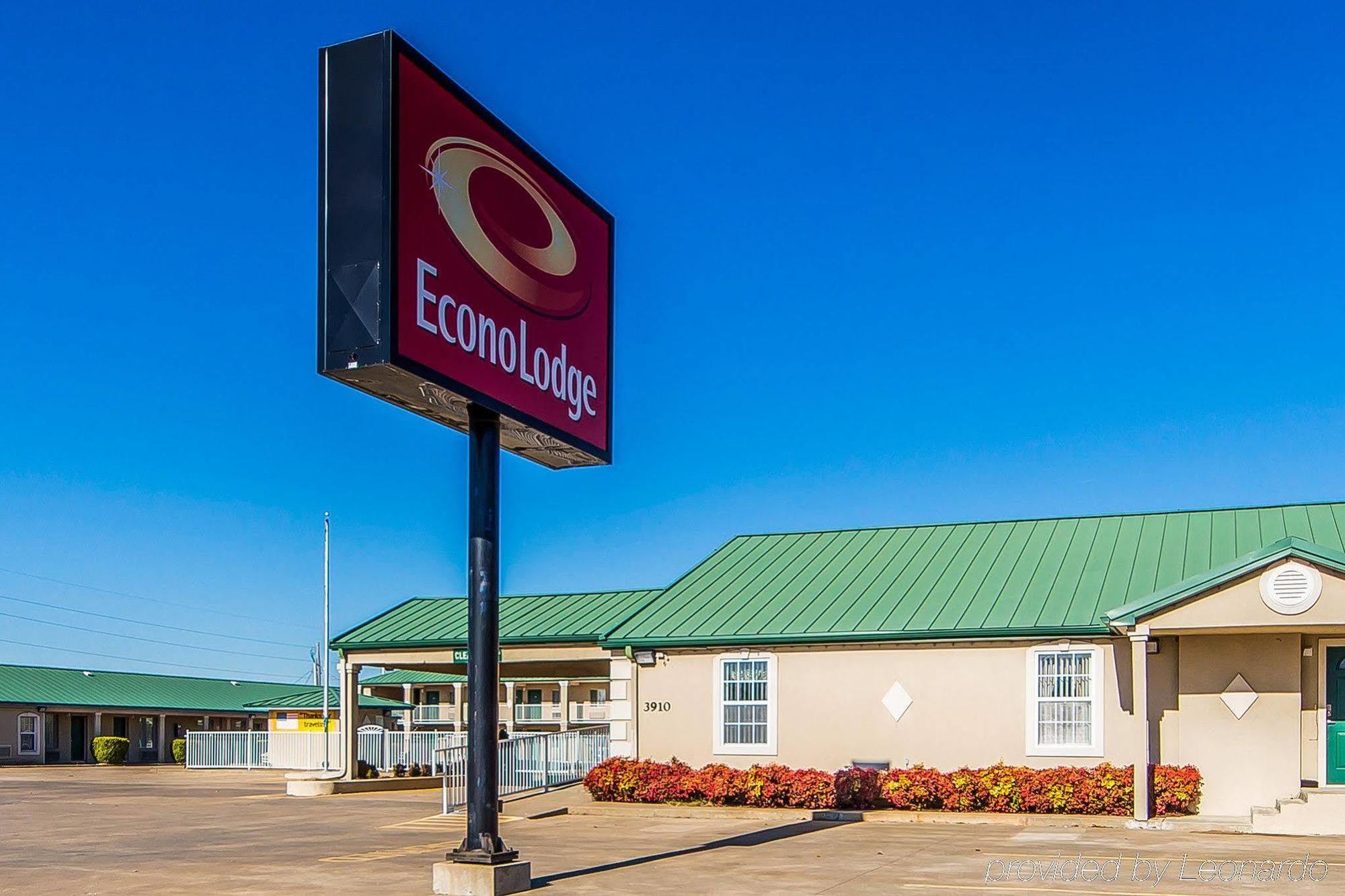 Econo Lodge Bartlesville Hwy 75 Exterior photo