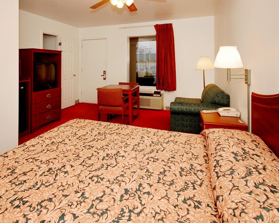 Econo Lodge Bartlesville Hwy 75 Exterior photo